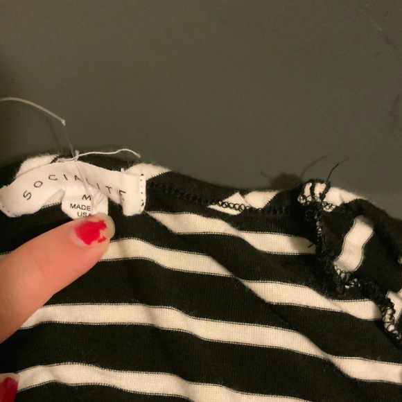 Socialite Blk & White Skater Dress - Picture 3 of 5